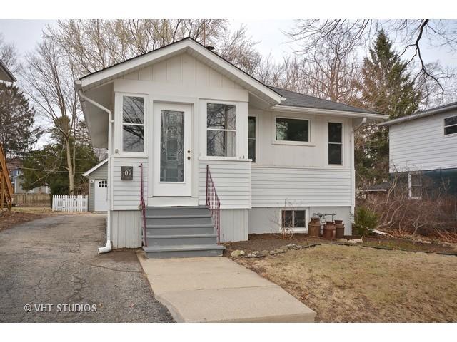 100 Mckinley St., St. Charles, IL 60174