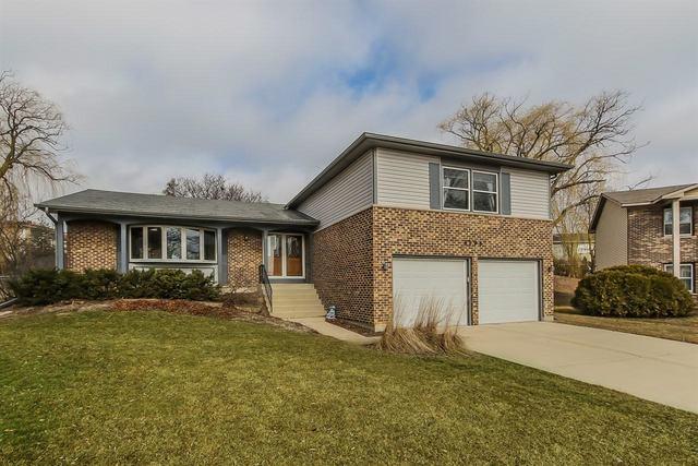 1196 W Sturbridge Dr., Hoffman Estates, IL 60192