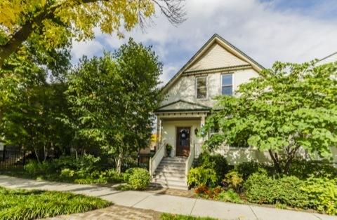 1830 W Barry Ave., Chicago, IL 60657