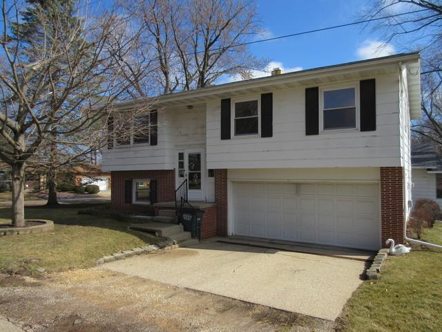 322 Park St., Dixon, IL 61021