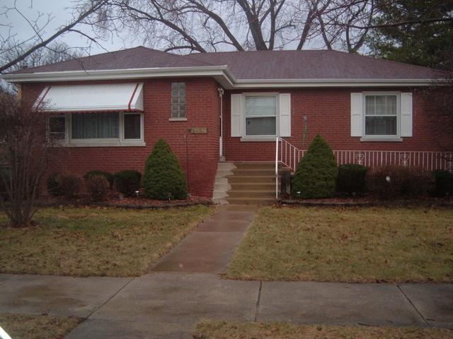 9407 S Harding Ave., Evergreen Park, IL 60805