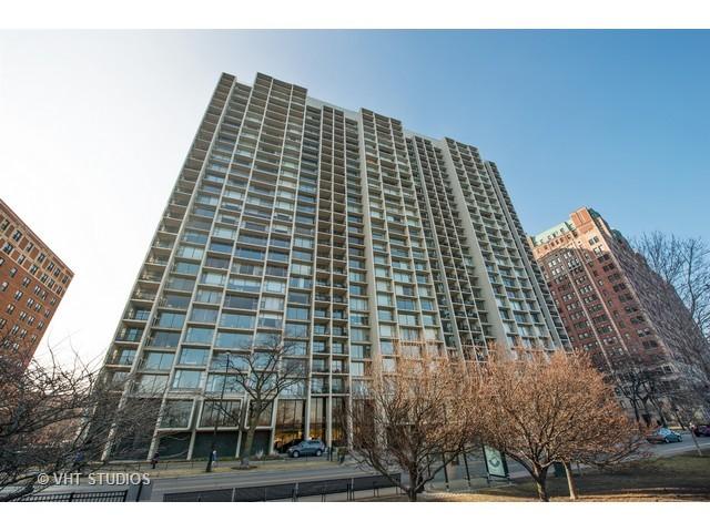 3200 N Lake Shore Dr. #610, Chicago, IL 60657