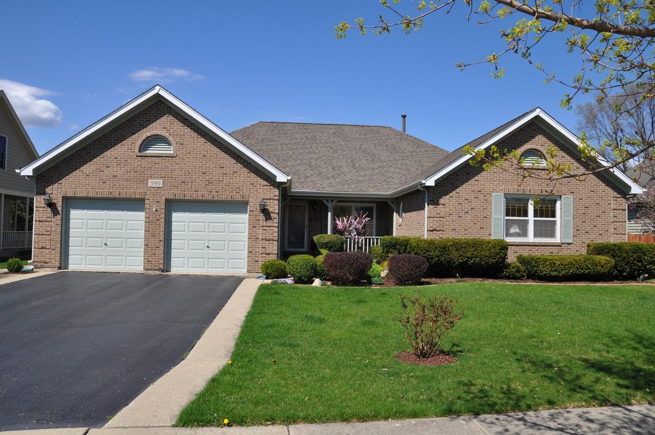 590 Silver Berry Dr., Crystal Lake, IL 60014
