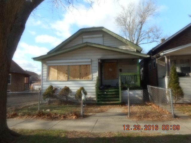 8140 S Burnham Ave., Chicago, IL 60617