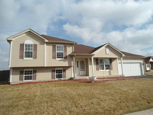 145 Heatherfield Ln., Dekalb, IL 60115