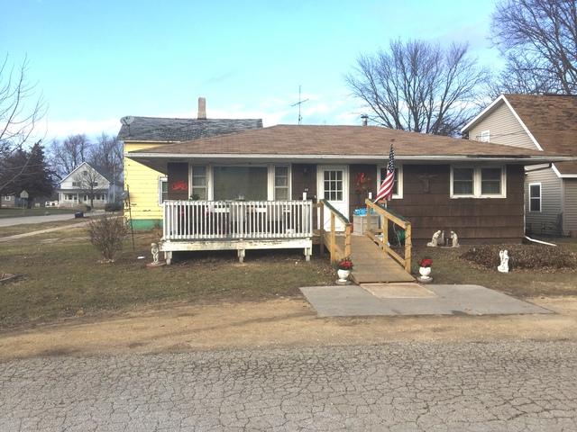44 W Pleasant St., Amboy, IL 61310