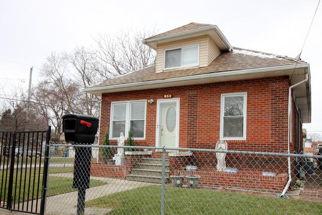 853 Bowditch Ave., Aurora, IL 60506