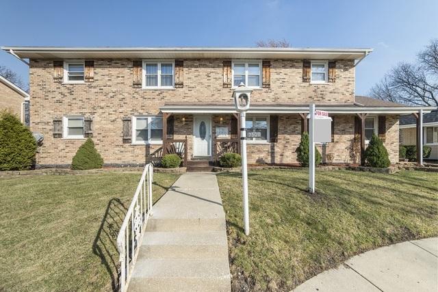 7509 Country Ln., Darien, IL 60561