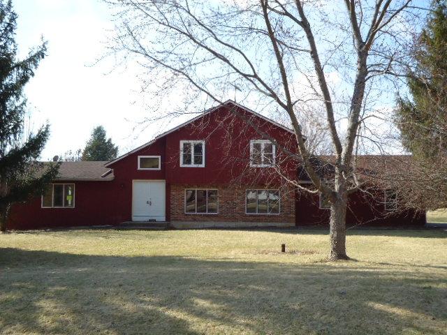 3811 Buckhorn Dr., Crystal Lake, IL 60012