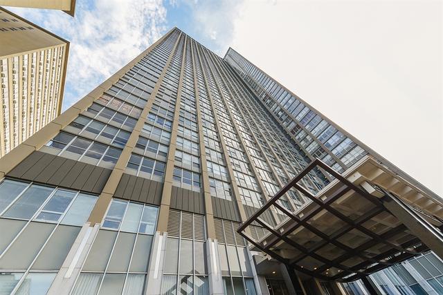 655 W Irving Park Rd. #3708, Chicago, IL 60613