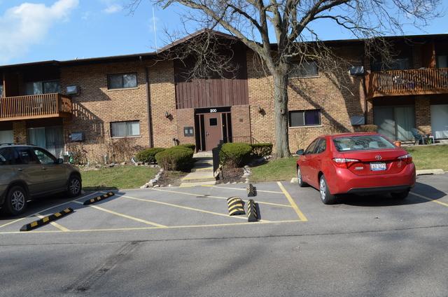200 Willow Ln. #102, Willow Springs, IL 60480