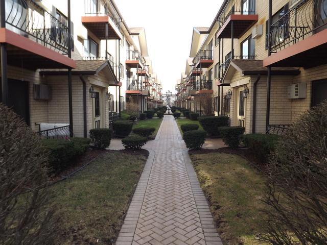 5159 N East River Rd. #102, Chicago, IL 60656
