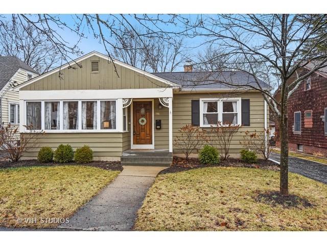 116 Coolidge Ave., Barrington, IL 60010