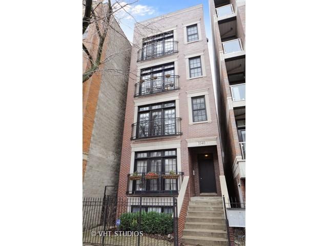 3340 N Sheffield Ave. #3, Chicago, IL 60657