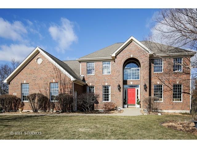 3419 Royal Woods Dr., Crystal Lake, IL 60014