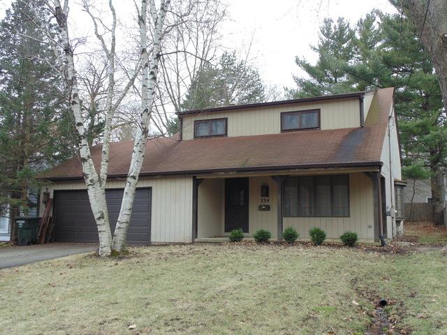 734 Bryant Ave., Barrington, IL 60010