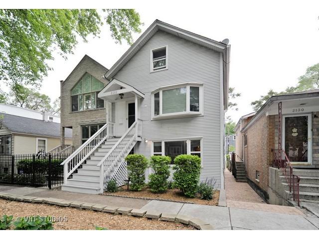 2132 W Barry Ave., Chicago, IL 60618