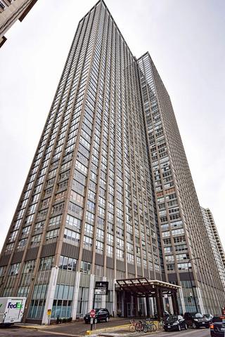 655 W Irving Park Rd. #2702, Chicago, IL 60613