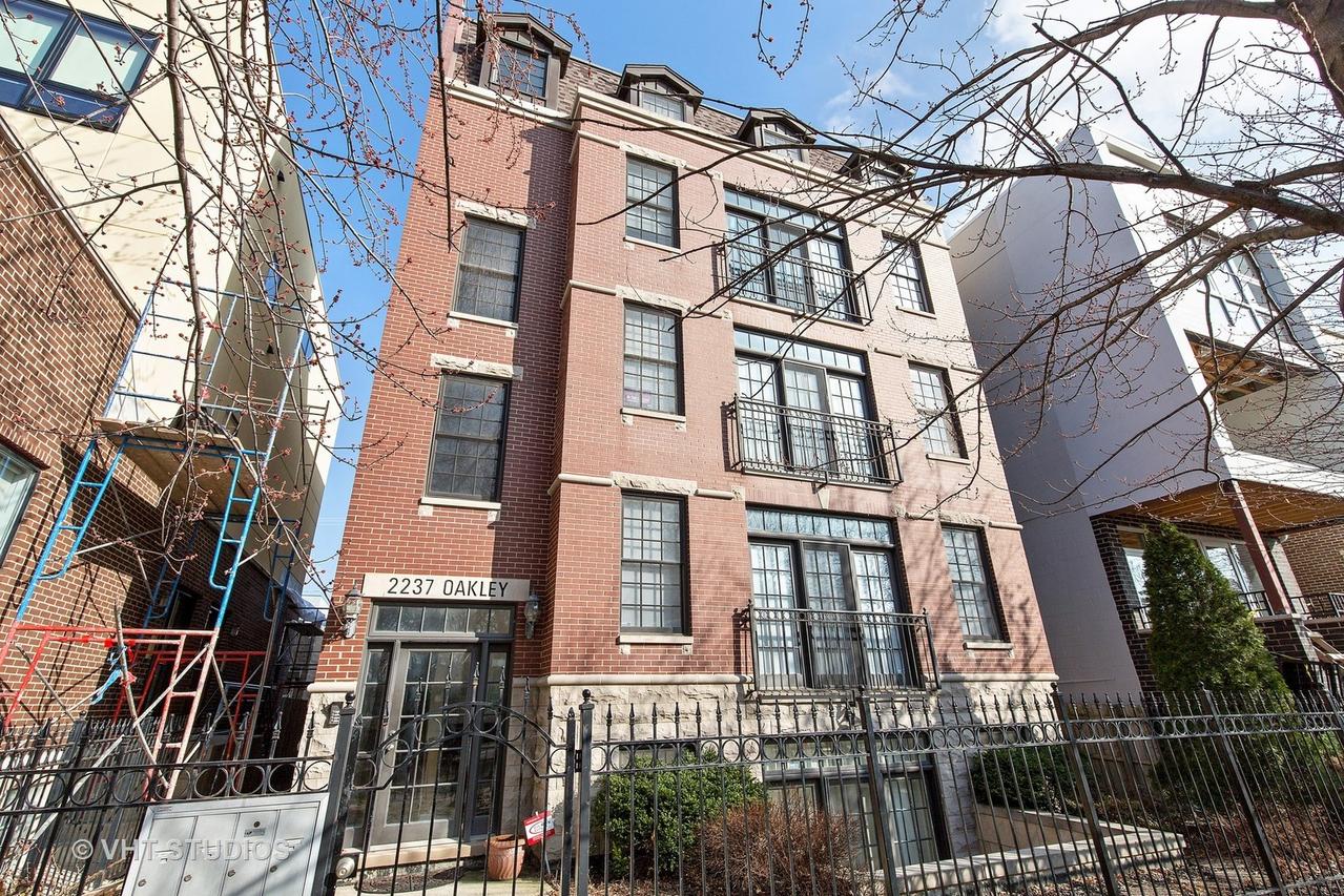 2237 N Oakley Ave. #1, Chicago, IL 60647