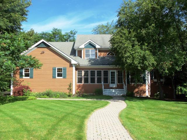 1135 Donegal Ct., Woodstock, IL 60098