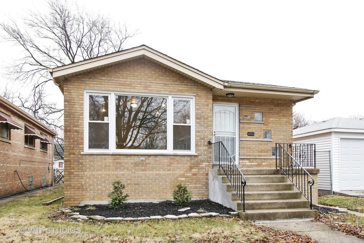 9849 S Winston Ave., Chicago, IL 60643