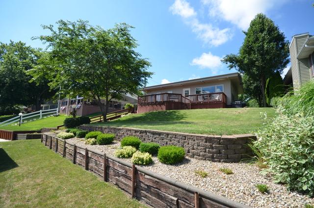 7 Armstrong Dr., Neoga, IL 62447