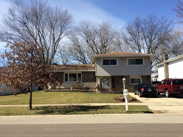 130 Berkshire Dr., Wheeling, IL 60090