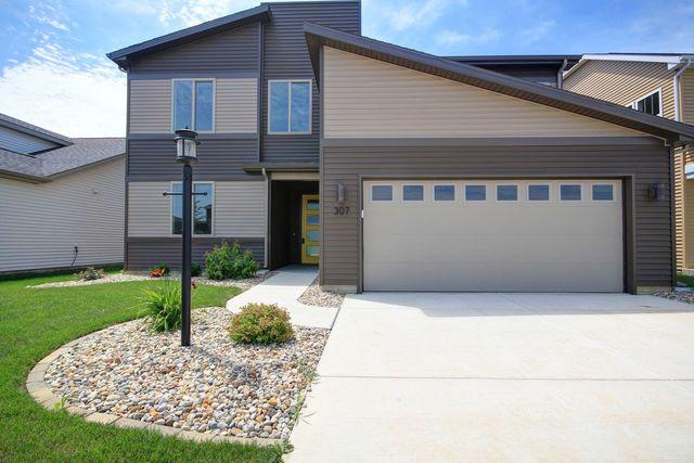 307 Bardeen Ln., Champaign, IL 61822