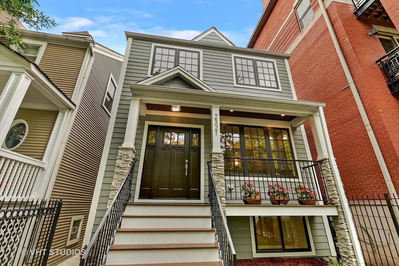 2321 W Montrose Ave., Chicago, IL 60618