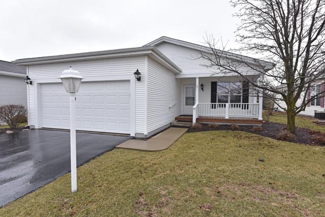 207 Hialeah Ln., Grayslake, IL 60030