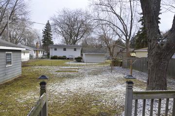 625 Kenilworth St., Grayslake, IL 60030