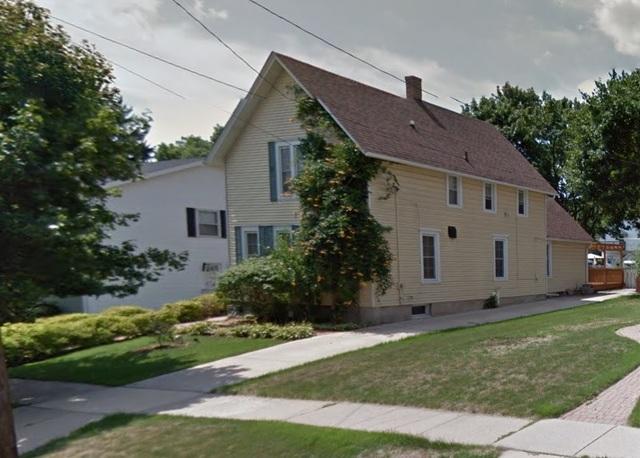 514 S 1st St., West Dundee, IL 60118