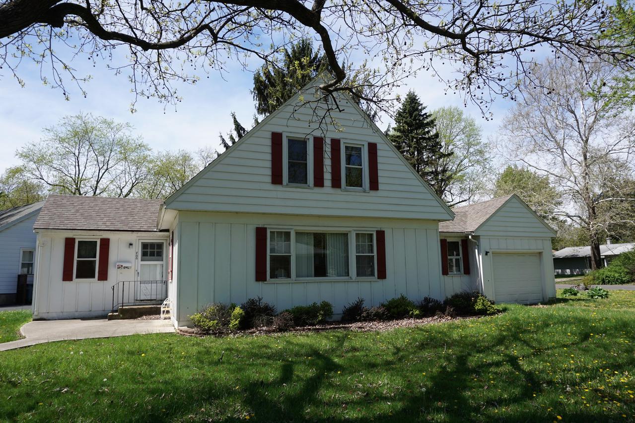 700 Dover Pl., Champaign, IL 61820