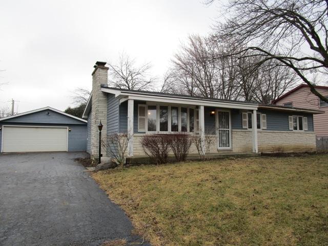 463 Belle Plaine Ave., Gurnee, IL 60031