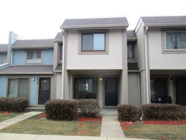 622 Robin Ct., Grayslake, IL 60030