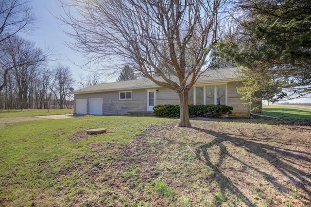 2101 CR 1325 N Rd., St. Joseph, IL 61873