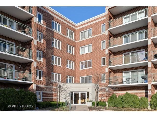 5225 N Riversedge Ter. #509, Chicago, IL 60630