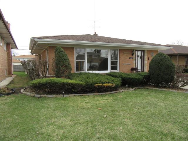 9829 Warren Ave., Oak Lawn, IL 60453