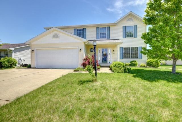 212 E Tomaras Ave., Savoy, IL 61874