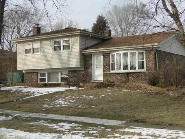 634 Merlin Dr., Schaumburg, IL 60193