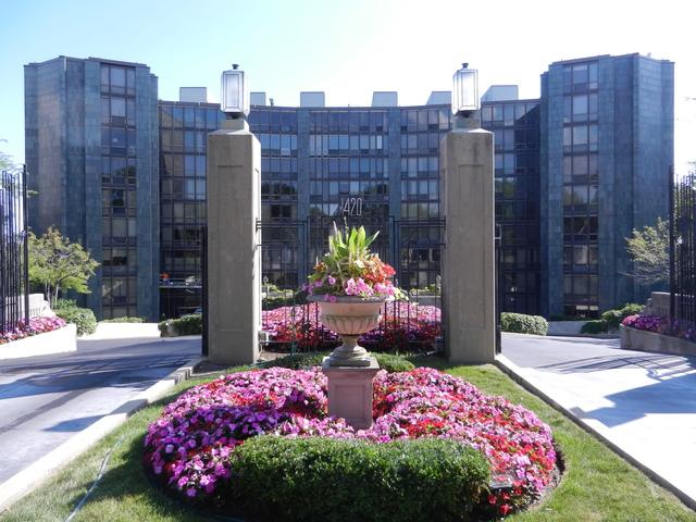 1420 Sheridan Rd. #3H, Wilmette, IL 60091