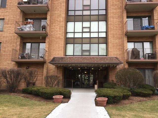 1727 W Crystal Ln. #309, Mount Prospect, IL 60056