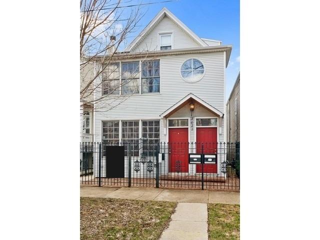 3022 N Hamilton Ave., Chicago, IL 60618