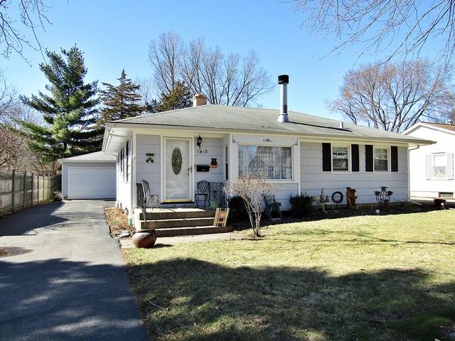 1413 S 7th St., St. Charles, IL 60174