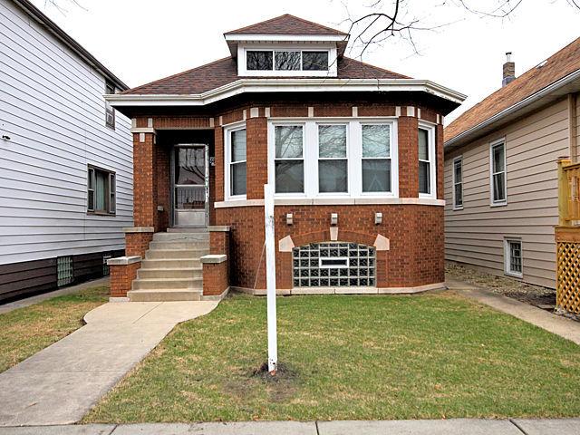6235 S Komensky Ave., Chicago, IL 60629