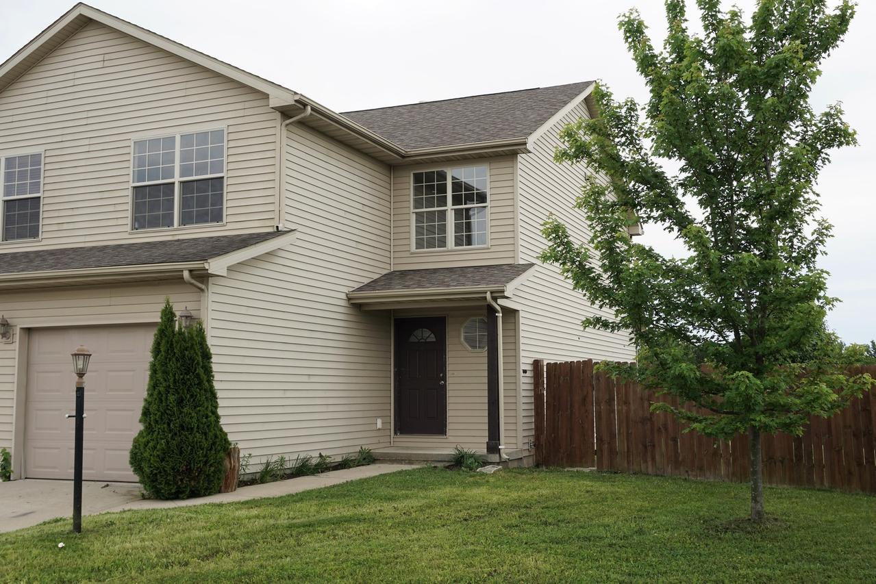 3455 Stoneway Ct., Champaign, IL 61822