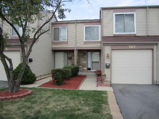 747 Biloxie Ct., Carol Stream, IL 60188