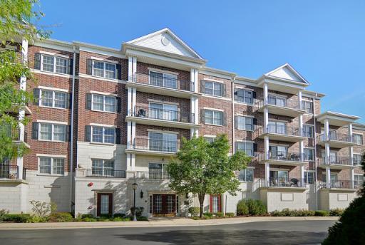 412 Mcdaniels Cir. #502, Clarendon Hills, IL 60514