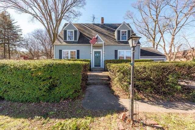 5526 Bentley Ave., Clarendon Hills, IL 60514