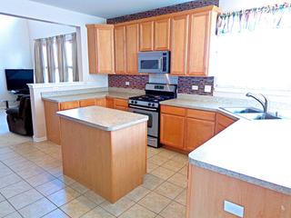 223 Oxford Ave., Sugar Grove, IL 60554